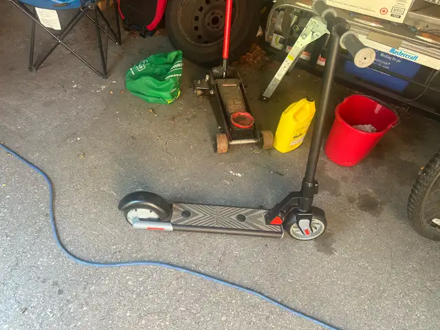 Go trax kids electric scooter