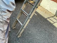 12 Ft Aluminum Extension Ladder ! - Photo 2