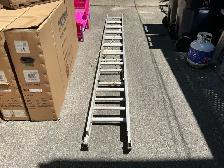 12 Ft Aluminum Extension Ladder ! - Photo 6