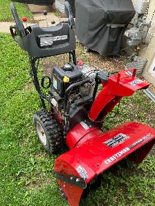 Craftsman 9.5HP / 27" dual stage snow blower