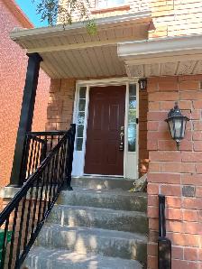3 Beds 2 Baths Townhouse in Brampton