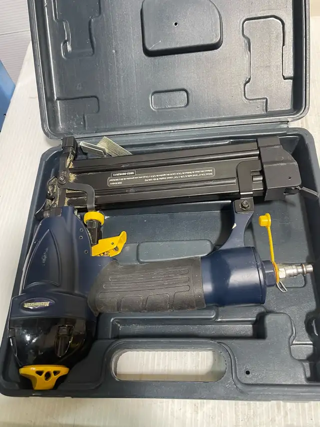 Mastercraft 2-in-1 Brad Nailer and Crown Stapler