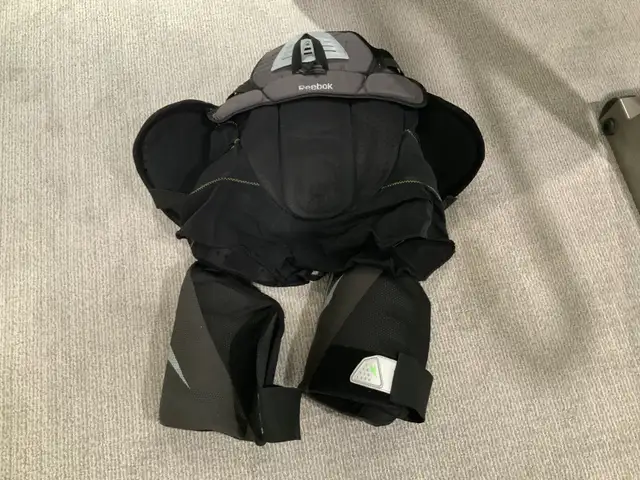 Reebok Hockey girdle