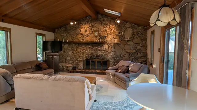 Furnished 4-bedroom home in Greystone Heights