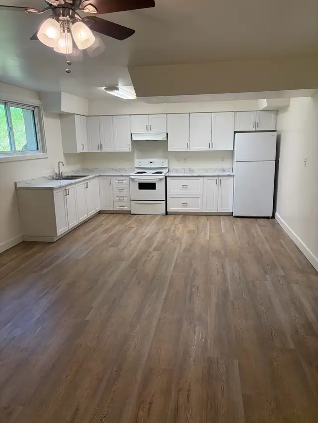 NEW LISTING 2 Bed All Inclusive $1800.00  Mid July or Aug 1-2026
