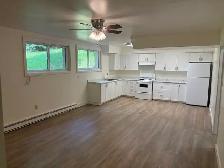 NEW LISTING 2 Bed All Inclusive $1800.00  Mid July or Aug 1-2026 - Photo 3
