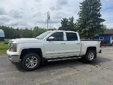 Chevrolet Silverado LTZ Crew 4X4 - Photo 2