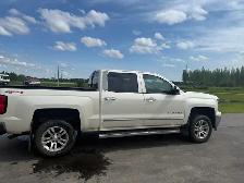 Chevrolet Silverado LTZ Crew 4X4 - Photo 4
