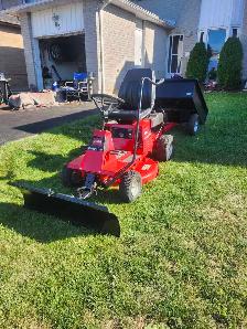 Toro lawn tractor - Photo 2