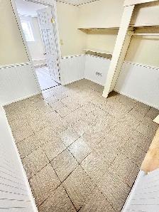 1 Bedroom Apartment Downtown (Open Now) - Dog & Cat Friendly - Photo 8