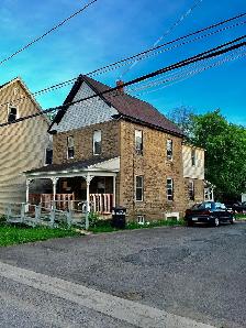 1 Bedroom Apartment Downtown (Open Now) - Dog & Cat Friendly - Photo 19