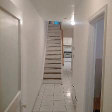 At Dupont and Brunswick 5 Bedroom 3 Story ANNEX House For Rent - Photo 4