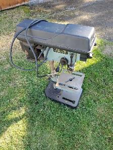 Lightly used Delta Drill Press - Photo 2
