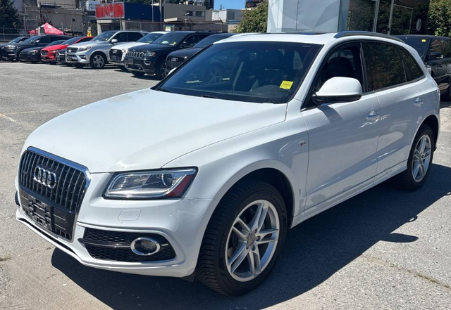 2015 Audi Q5 Technik Top of the trim AWD Former BC SUV
