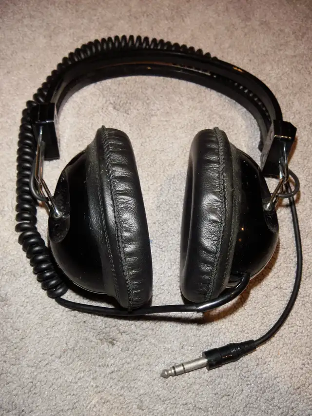 FREE HEADPHONES.