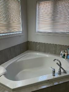 4-Bed   Parking/Garage/Yard/Laundry Incl! (William Fair Dr) - Photo 10