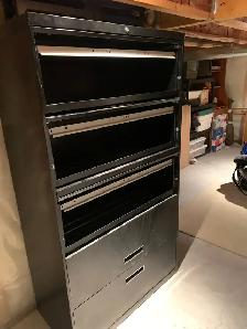 File Cabinet - Photo 2