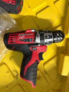Milwaukee M12 Impact Driver and Hammer Drill - Photo 3