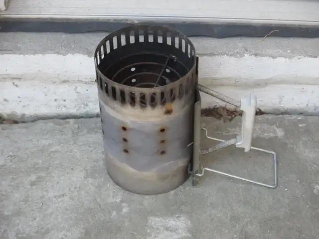 CHARCOAL CHIMNEY STARTER.