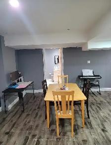 2 bedroom basement apartment - Photo 6