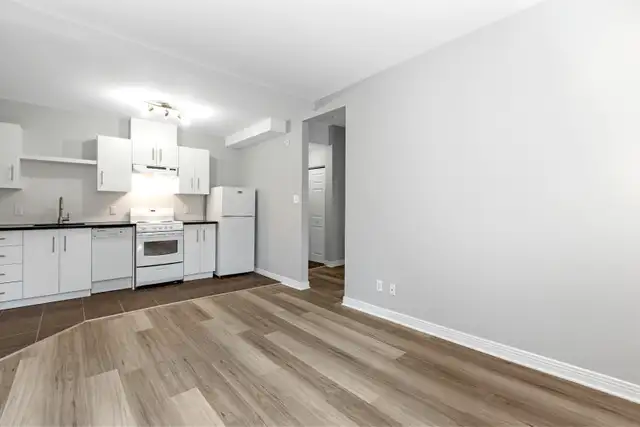 Amazing 1-Bed Unit, Downtown, Fast Internet, AC, Laundry, July1