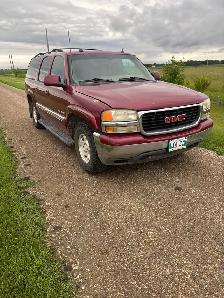 Yukon XL - Photo 2