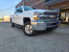2019 Chevrolet Silverado 2500HD 4X4 / 6.0L / CREW CAB 6 Passager - Photo 14