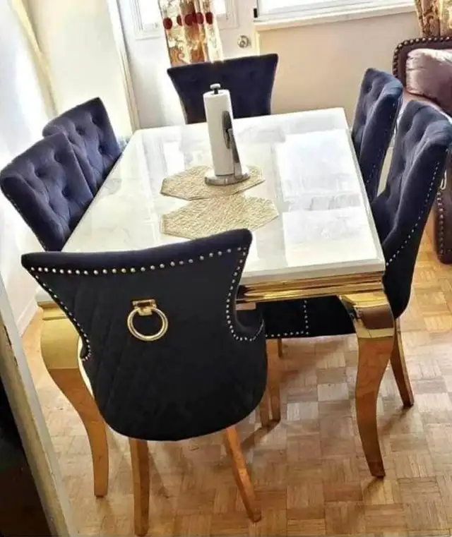 Urgent clearance sale on stylish 5 pc and 7 pc  dinning set