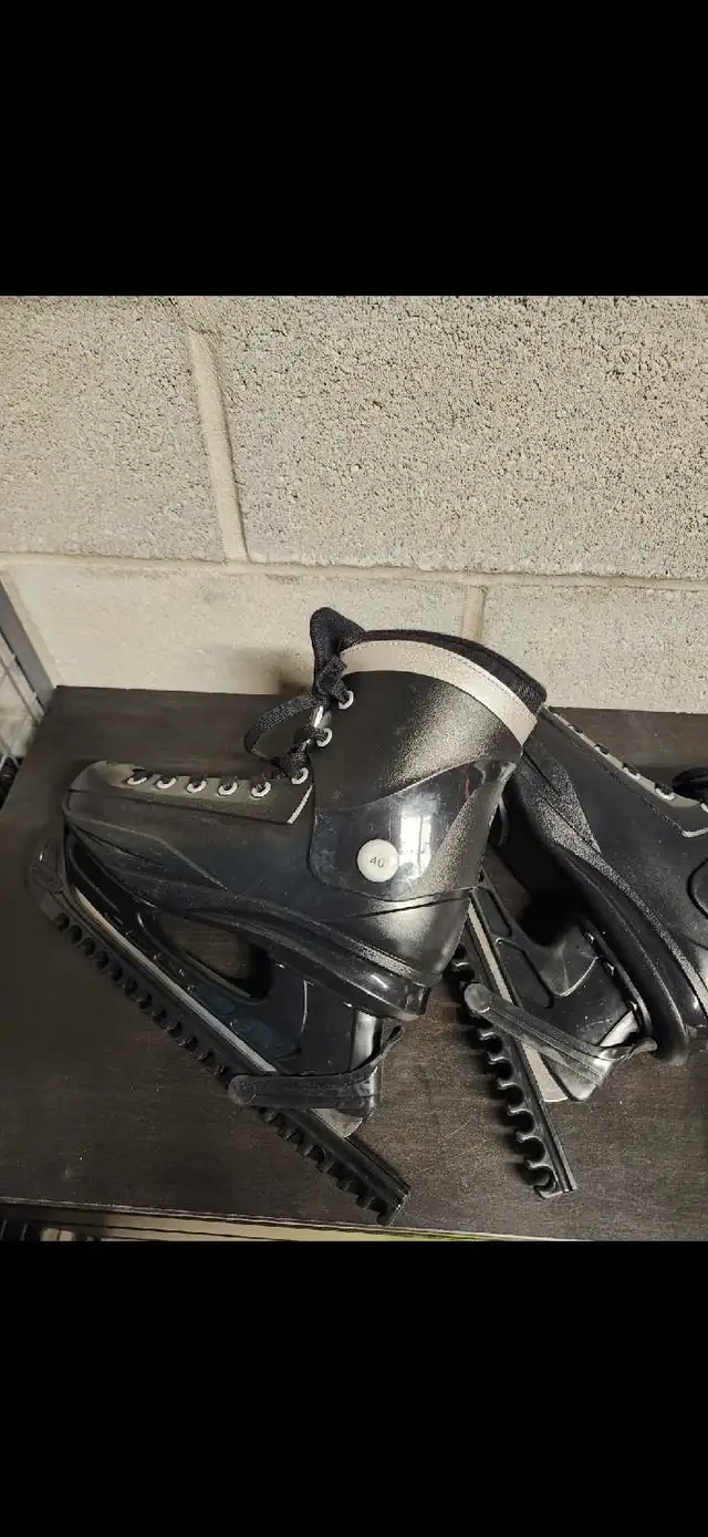 Ice Skates Black