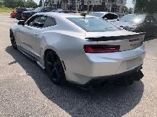2017 Chevrolet Camaro 1LT no accidents - Photo 8
