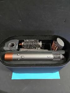Dyson Airwrap With Accessories Like New