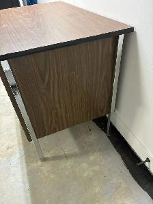 Office Desk - Photo 5