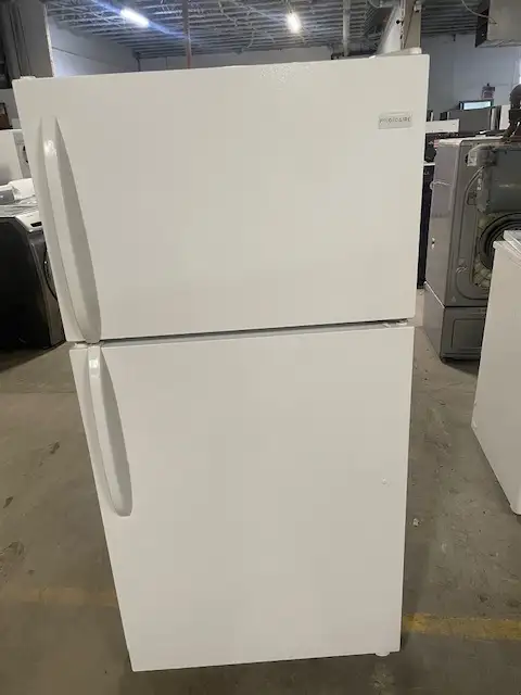 Réfrigérateur blanc 28'' Frigidaire