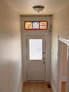 SPACIOUS 3 BDRM TOWNHOUSE – EDGE OF DOWNTOWN!
