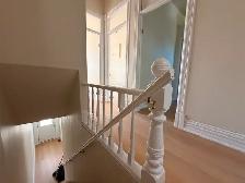 SPACIOUS 3 BDRM TOWNHOUSE – EDGE OF DOWNTOWN! - Photo 8