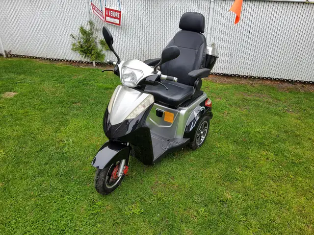 Triporteur ET3 Classic 60 volt prix tres reduit $1600.00