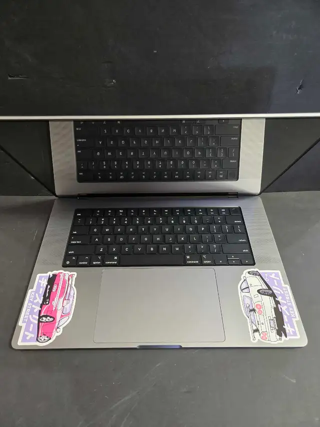Macbook Pro 16' 2021 With Box and Charger