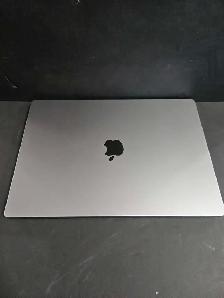 Macbook Pro 16' 2021 With Box and Charger - Photo 2