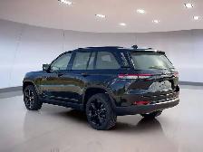 2025 Jeep Grand Cherokee - Photo 2