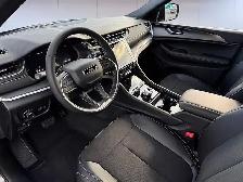2025 Jeep Grand Cherokee - Photo 3
