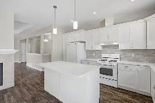 AMAZING PANORAMIC VIEWS!! 4 BEDROOM HOME WITH MASTER ON MAIN - Photo 8