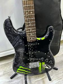 Squier Stratocaster Monster Energy Edition Electric Guitar - Photo 3