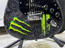 Squier Stratocaster Monster Energy Edition Electric Guitar - Photo 6