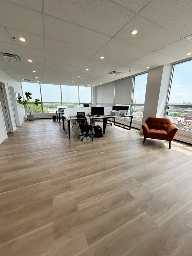 2 MOIS GRATUITS / 2 MONTHS FREE – Bureau Rénové – 1581 pi² Métro