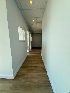 2 MOIS GRATUITS / 2 MONTHS FREE – Bureau Rénové – 1581 pi² Métro - Photo 16