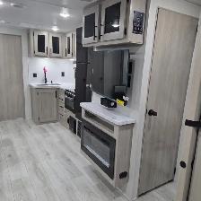 2027 Della Terra 312BH-QUALITY 2 SLIDE BUNKHOUSE $49,999 TRADES - Photo 14