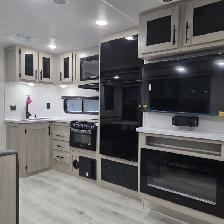 2027 Della Terra 312BH-QUALITY 2 SLIDE BUNKHOUSE $49,999 TRADES - Photo 18