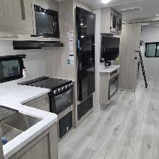 2027 Della Terra 312BH-QUALITY 2 SLIDE BUNKHOUSE $49,999 TRADES - Photo 26