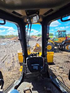 FOR SALE: 2023 Komatsu D51PXI-24 Dozer – Excellent Condition - Photo 10
