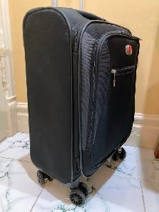 Valise SwissAple neuve jamais utiliser valeur $200 à vendre $75 - Photo 2